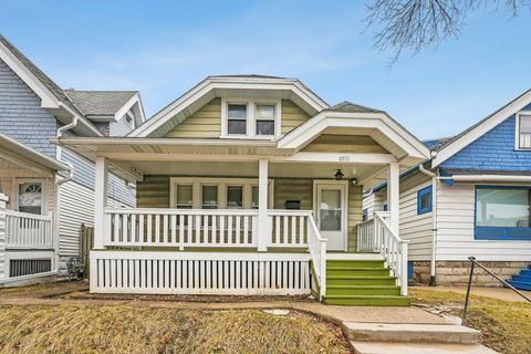 Photo of 2571 N 51 St, Milwaukee, WI 53210 (MLS # 1954333)