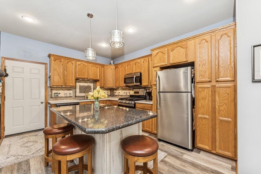 Walworth, Wisconsin 53184, United States, 2 Bedrooms Bedrooms, ,2 BathroomsBathrooms,Residential,Active,131997