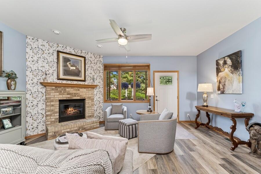 Walworth, Wisconsin 53184, United States, 2 Bedrooms Bedrooms, ,2 BathroomsBathrooms,Residential,Active,131997