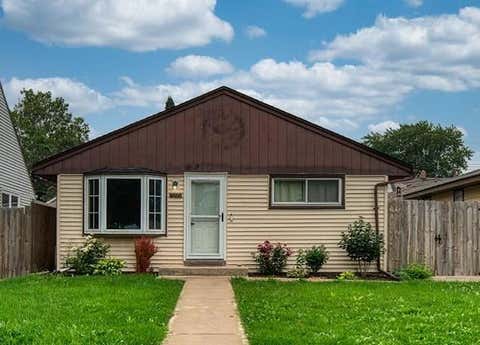 Photo of 4666 S 50th St, Greenfield, WI 53220 (MLS # 1976288)