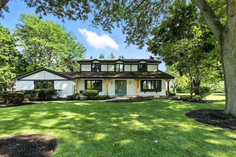 Photo of 20025 Freedom Ct, Brookfield, WI 53045 (MLS # 1930238)