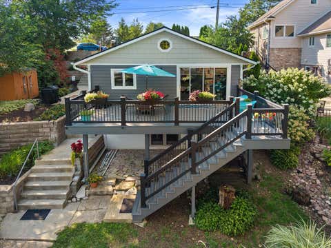 Photo of W352N5282 Lake Dr, Oconomowoc, WI 53066 (MLS # 1974677)