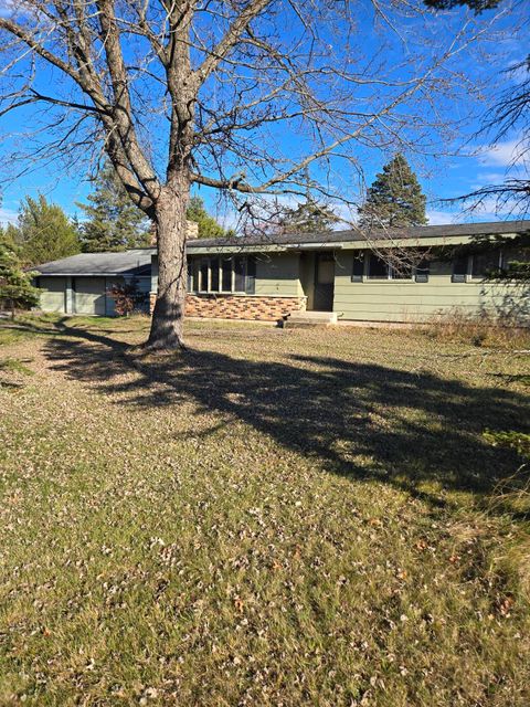 Photo of N11612 N 10th Ave, Necedah, WI 54646 (MLS # 1965770)