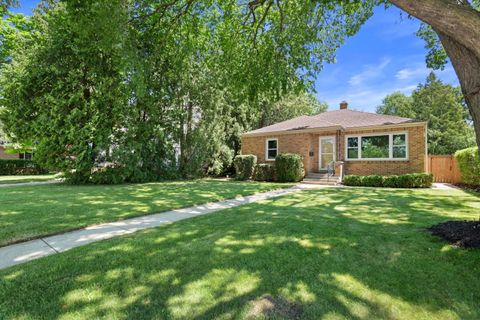 Photo of 205 N Chicago Ave, South Milwaukee, WI 53172 (MLS # 1970405)