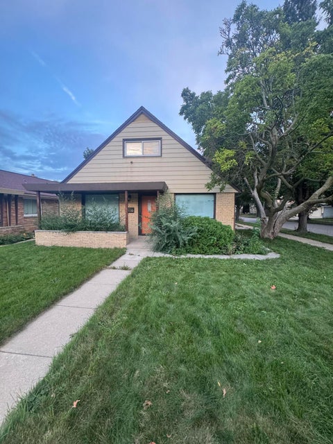 Photo of 4100 N 62nd St, Milwaukee, WI 53216 (MLS # 1981132)