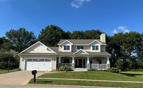 Photo of 420 Driftwood St, West Salem, WI 54669 (MLS # 1955315)