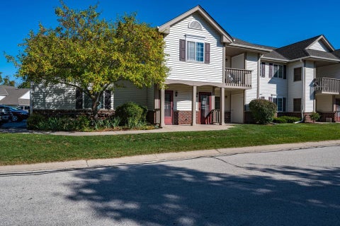 Photo of 596 Pewaukee Rd, Pewaukee, WI 53072 (MLS # 1978420)