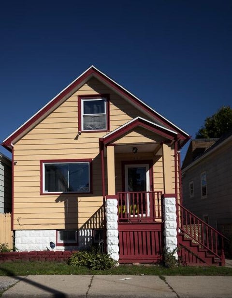 Photo of 2206 S Fifth Pl, Milwaukee, WI 53207 (MLS # 1983052)