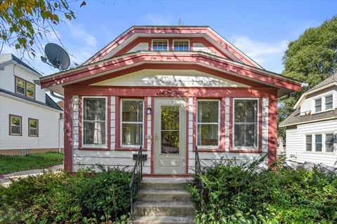 Photo of 640 S 2nd Ave, West Bend, WI 53095 (MLS # 1939395)
