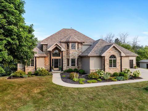 Photo of 14025 Autumn Ridge Dr, Liberty, WI 54245 (MLS # 1941049) Photo of 14025 Autumn Ridge Dr, Liberty, WI 54245 (MLS # 1941049)