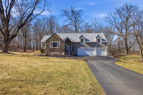 Photo of N2957 Marshall Ln, Geneva, WI 53147 (MLS # 1952974)