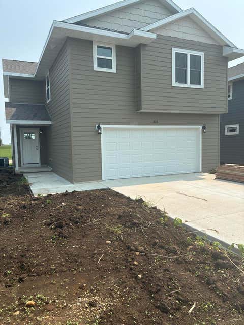 Photo of 809 Arthur Dr, Milton, WI 53563 (MLS # 1975708)