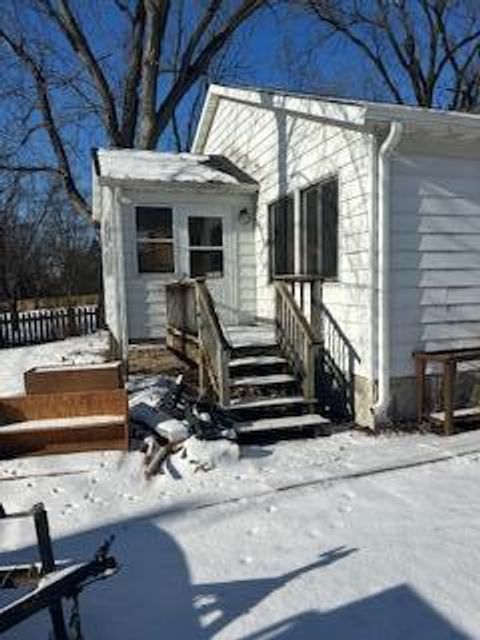 Photo of 25222 83rd St, Salem Lakes, WI 53168 (MLS # 1948378)