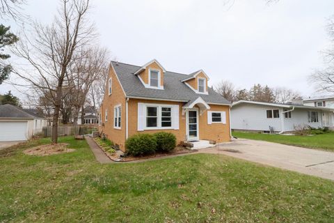 Photo of 3144 25th St S, La Crosse, WI 54601 (MLS # 1957635)