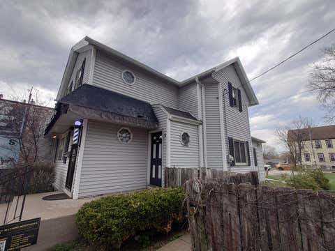 Photo of 2340 S Kinnickinnic Ave, Milwaukee, WI 53207 (MLS # 1972655)