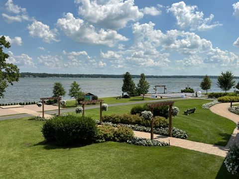 Photo of 2400 E Geneva St, Delavan, WI 53115 (MLS # 1948930)