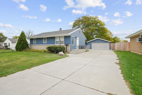 Photo of 1713 Cleveland Ave, Racine, WI 53405 (MLS # 1940596)