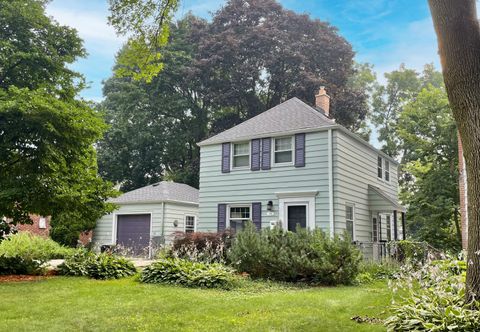 Photo of 2152 N 74th St, Wauwatosa, WI 53213 (MLS # 1935818)