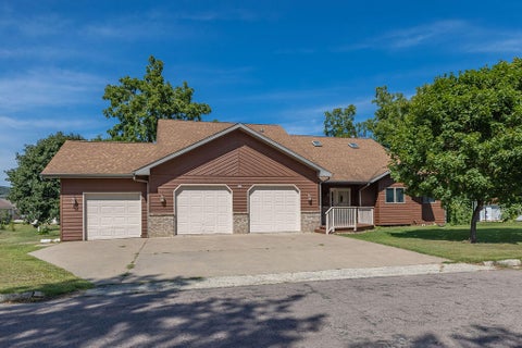 Photo of 636 E Olson St, Blair, WI 54616 (MLS # 1978380)