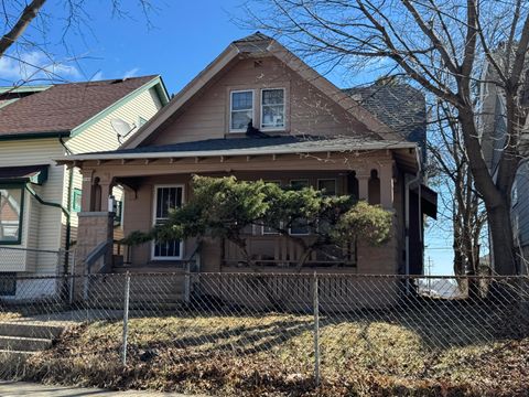 Photo of 3048 N 36th St, Milwaukee, WI 53210 (MLS # 1955098)