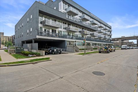 Photo of 1902 N Commerce St, Milwaukee, WI 53212 (MLS # 1922167)