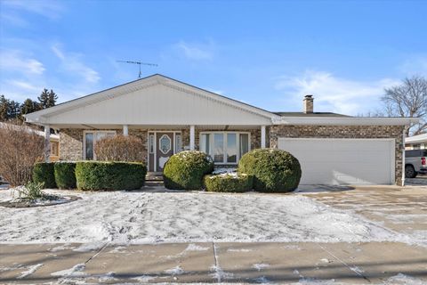 Photo of 2138 25th Ave, Kenosha, WI 53140 (MLS # 1947708)
