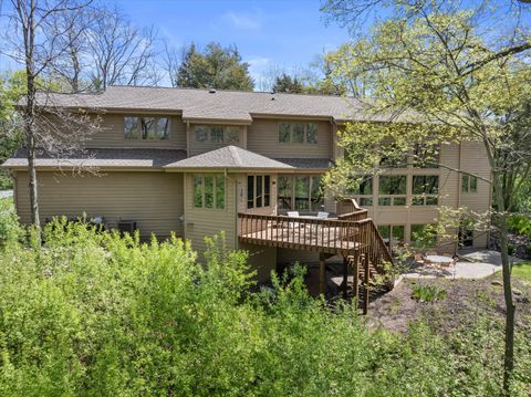 Photo of 1161 Lost Woods Rd, Summit, WI 53066 (MLS # 1962333)