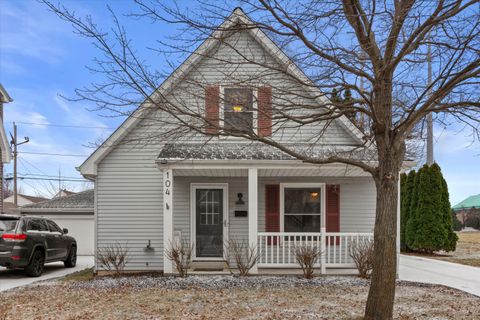 Photo of 104 N 71st St, Milwaukee, WI 53213 (MLS # 1903878)