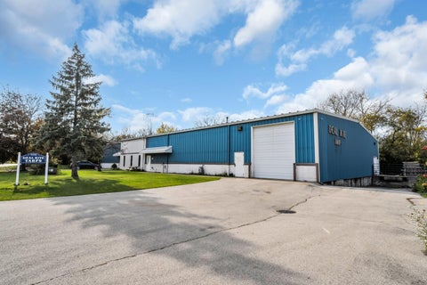 Photo of 9735 S 20th St, Oak Creek, WI 53154 (MLS # 1986335)