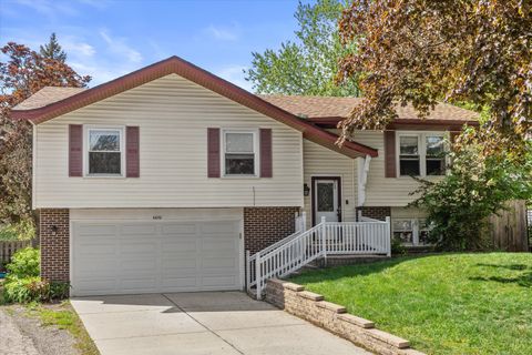 Photo of 6650 124th St, Pleasant Prairie, WI 53158 (MLS # 1961881)