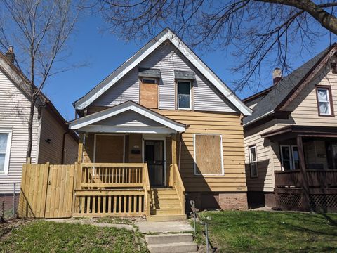 Photo of 2469 N 37th St, Milwaukee, WI 53210 (MLS # 1958966)