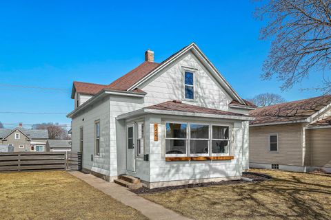 1421 Redfield St, La Crosse, WI 54601 - MLS#: 1910514