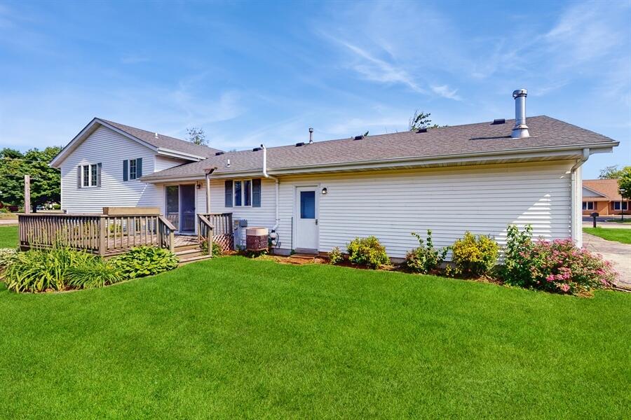 Walworth, Wisconsin 53184, United States, 4 Bedrooms Bedrooms, ,3 BathroomsBathrooms,Residential,Pending,157429