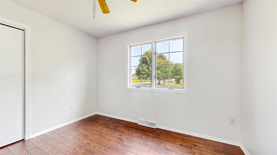 Walworth, Wisconsin 53184, United States, 4 Bedrooms Bedrooms, ,3 BathroomsBathrooms,Residential,Pending,157429