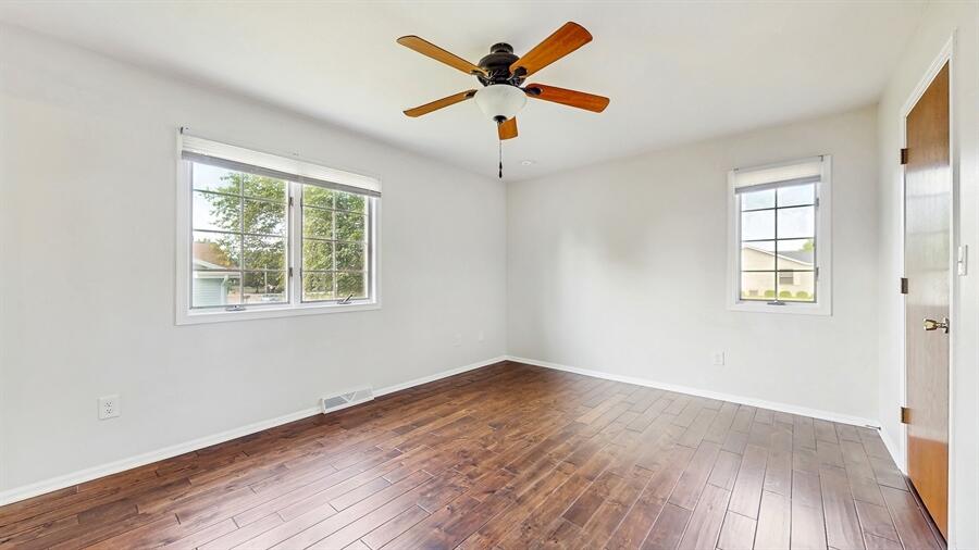 Walworth, Wisconsin 53184, United States, 4 Bedrooms Bedrooms, ,3 BathroomsBathrooms,Residential,Pending,157429