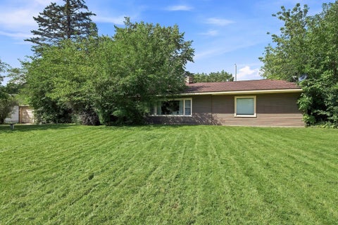 Photo of 6540 245th Ave, Paddock Lake, WI 53168 (MLS # 1979532)