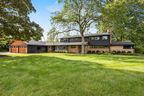 Photo of 857 E Glenbrook Rd, Bayside, WI 53217 (MLS # 1981985)