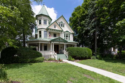 Photo of 622 W Main St, Whitewater, WI 53190 (MLS # 1969491)