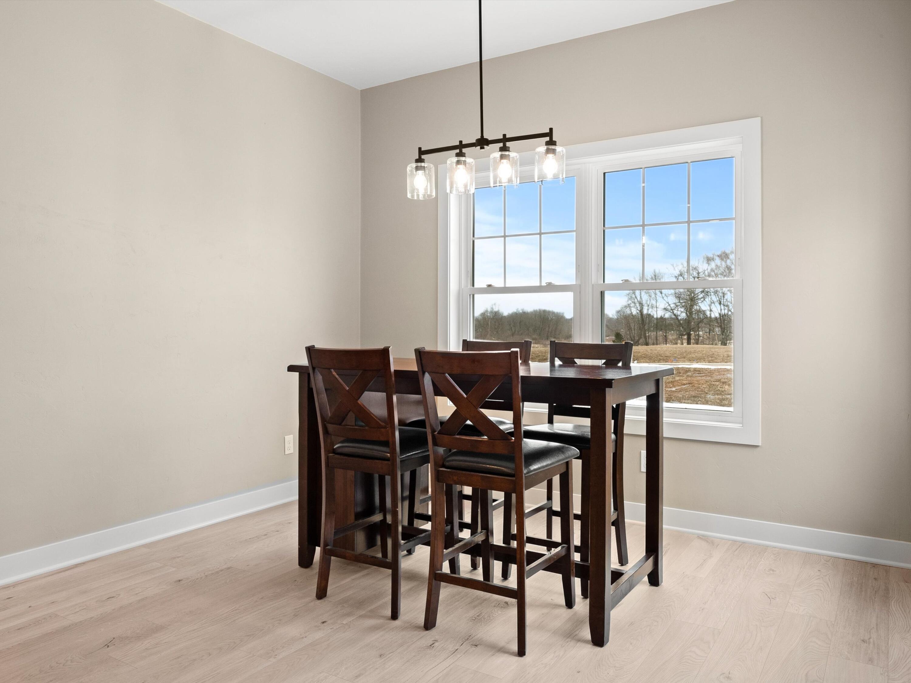 Manitowoc, Wisconsin 54220, United States, 3 Bedrooms Bedrooms, ,2 BathroomsBathrooms,Residential,Active,81958