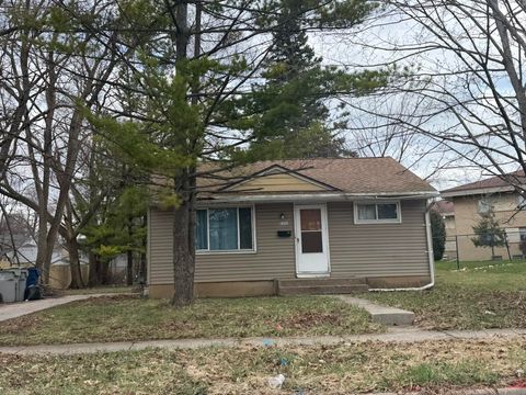 Photo of 5731 N 63rd St, Milwaukee, WI 53218 (MLS # 1958344)