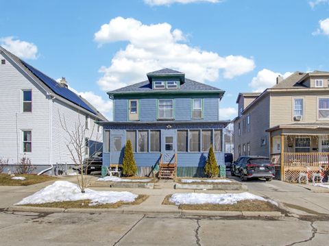 Photo of 1826 Clayton Ave, Racine, WI 53404 (MLS # 1950376)