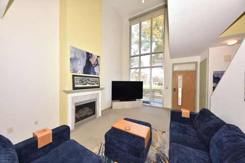 Photo of 1923 N Pierce St, Milwaukee, WI 53212 (MLS # 1943742)