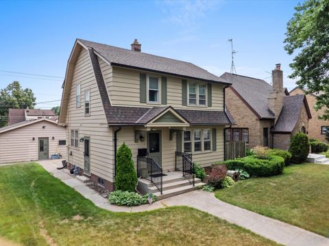 Photo of 1123 North Ave, Sheboygan, WI 53083 (MLS # 1969599)