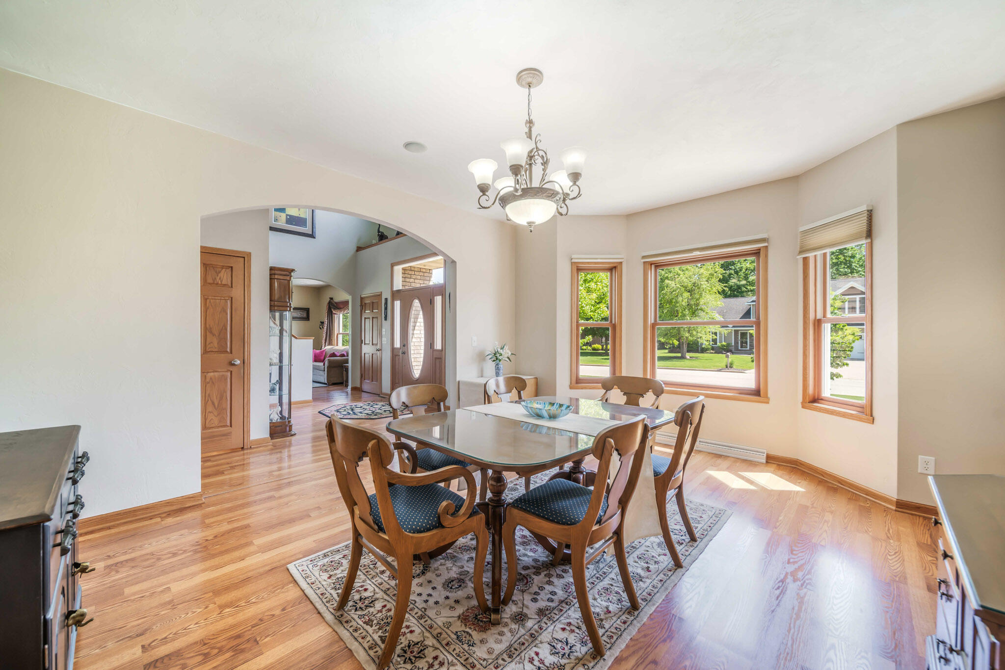 Sherwood, Wisconsin 54169, United States, 6 Bedrooms Bedrooms, ,5 BathroomsBathrooms,Residential,Active,120637