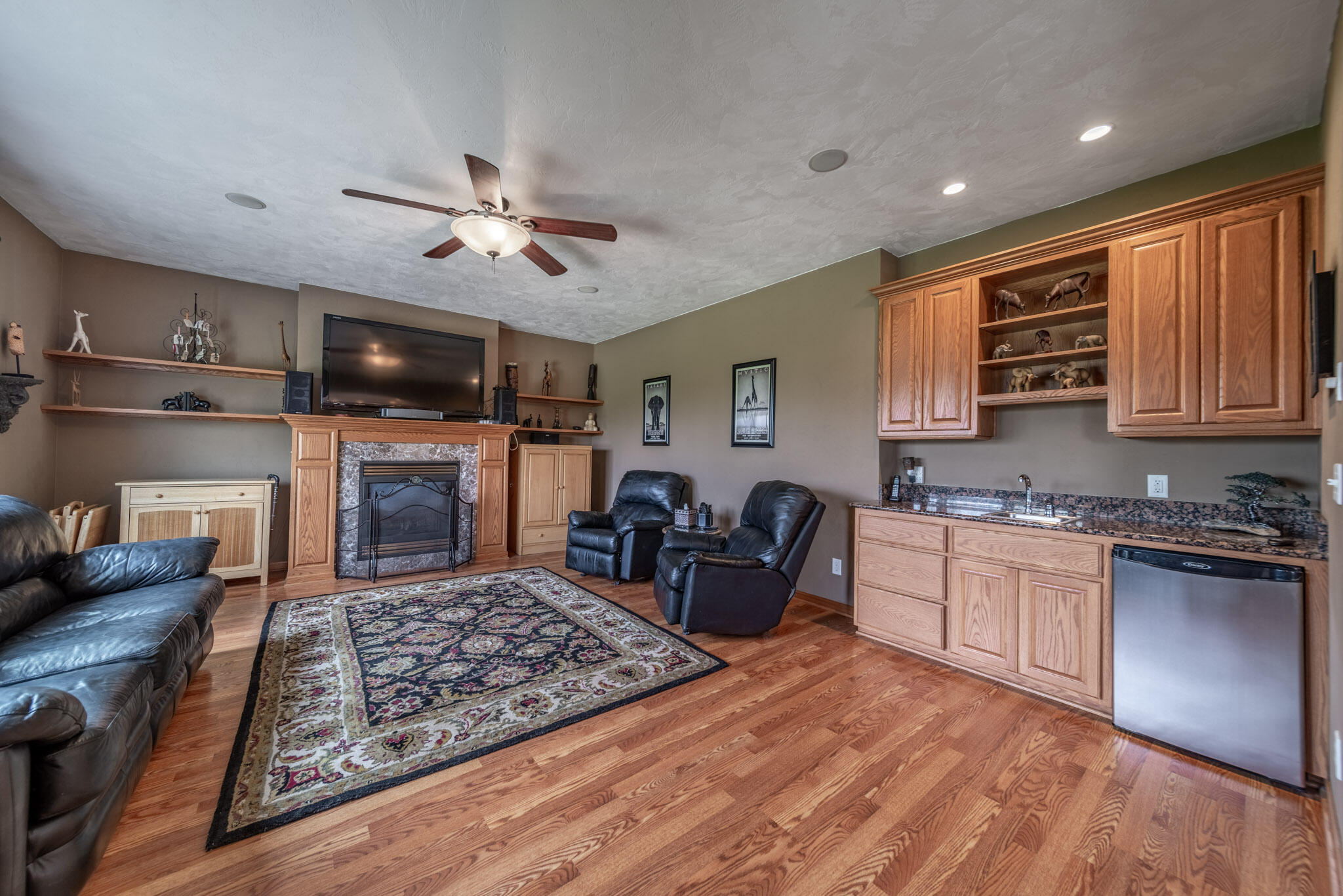 Sherwood, Wisconsin 54169, United States, 6 Bedrooms Bedrooms, ,5 BathroomsBathrooms,Residential,Active,120637