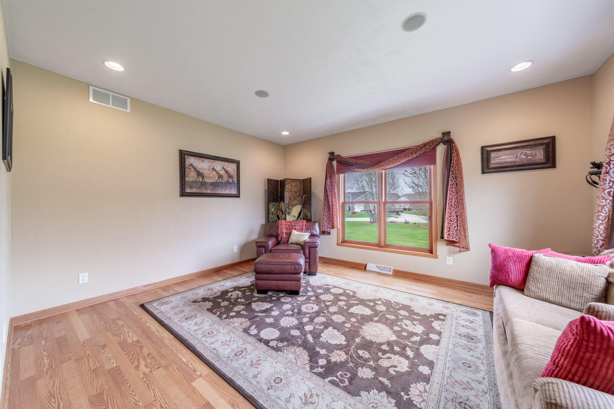 Sherwood, Wisconsin 54169, United States, 6 Bedrooms Bedrooms, ,5 BathroomsBathrooms,Residential,Active,120637