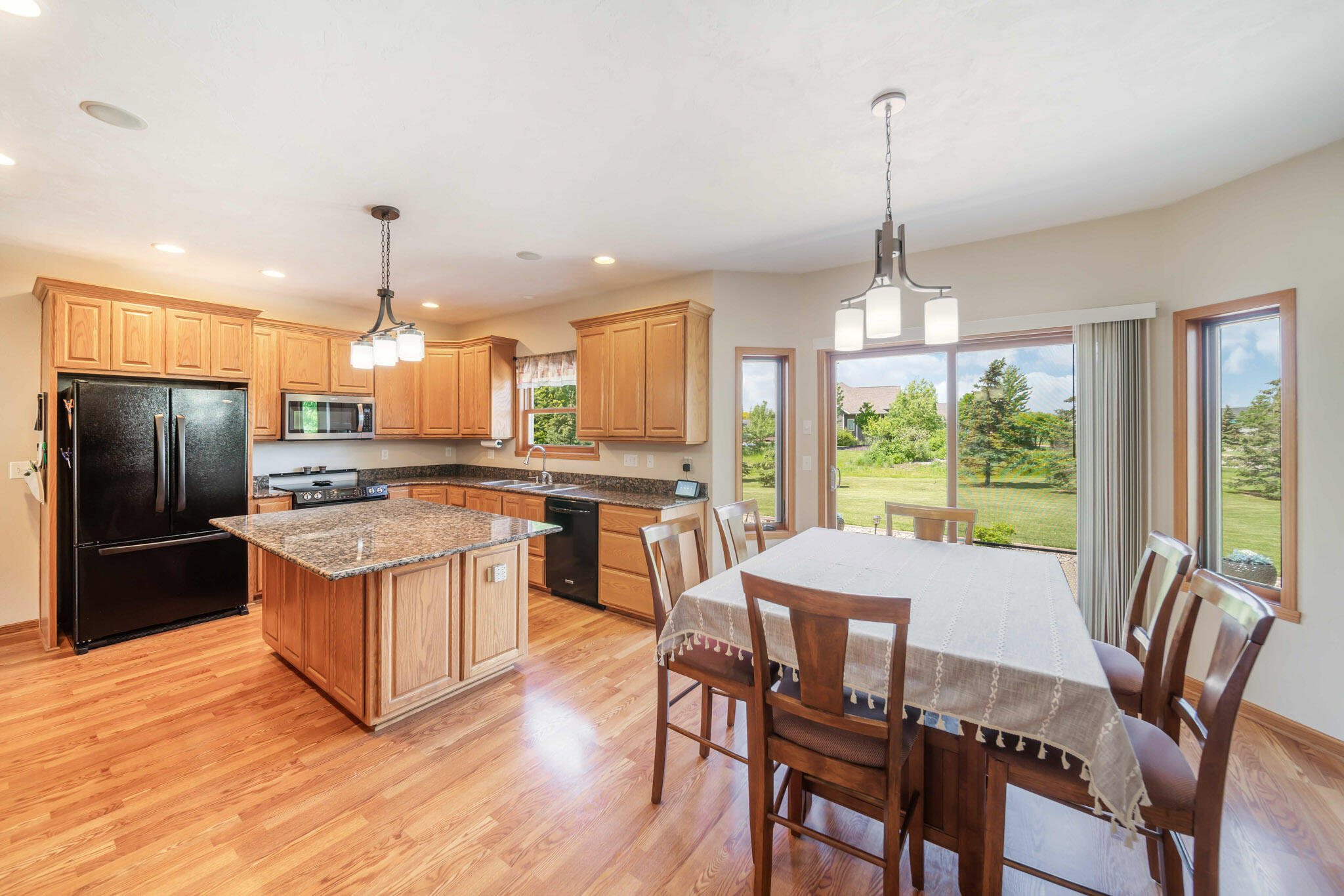 Sherwood, Wisconsin 54169, United States, 6 Bedrooms Bedrooms, ,5 BathroomsBathrooms,Residential,Active,120637