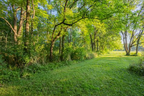 Photo of 12134 W St Martins Rd, Franklin, WI 53132 (MLS # 1931456)