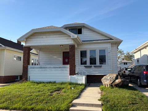 Photo of 2910 Olive St, Racine, WI 53405 (MLS # 1959946)