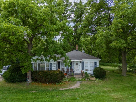 Photo of 15739 Braun Rd, Yorkville, WI 53177 (MLS # 1976459)